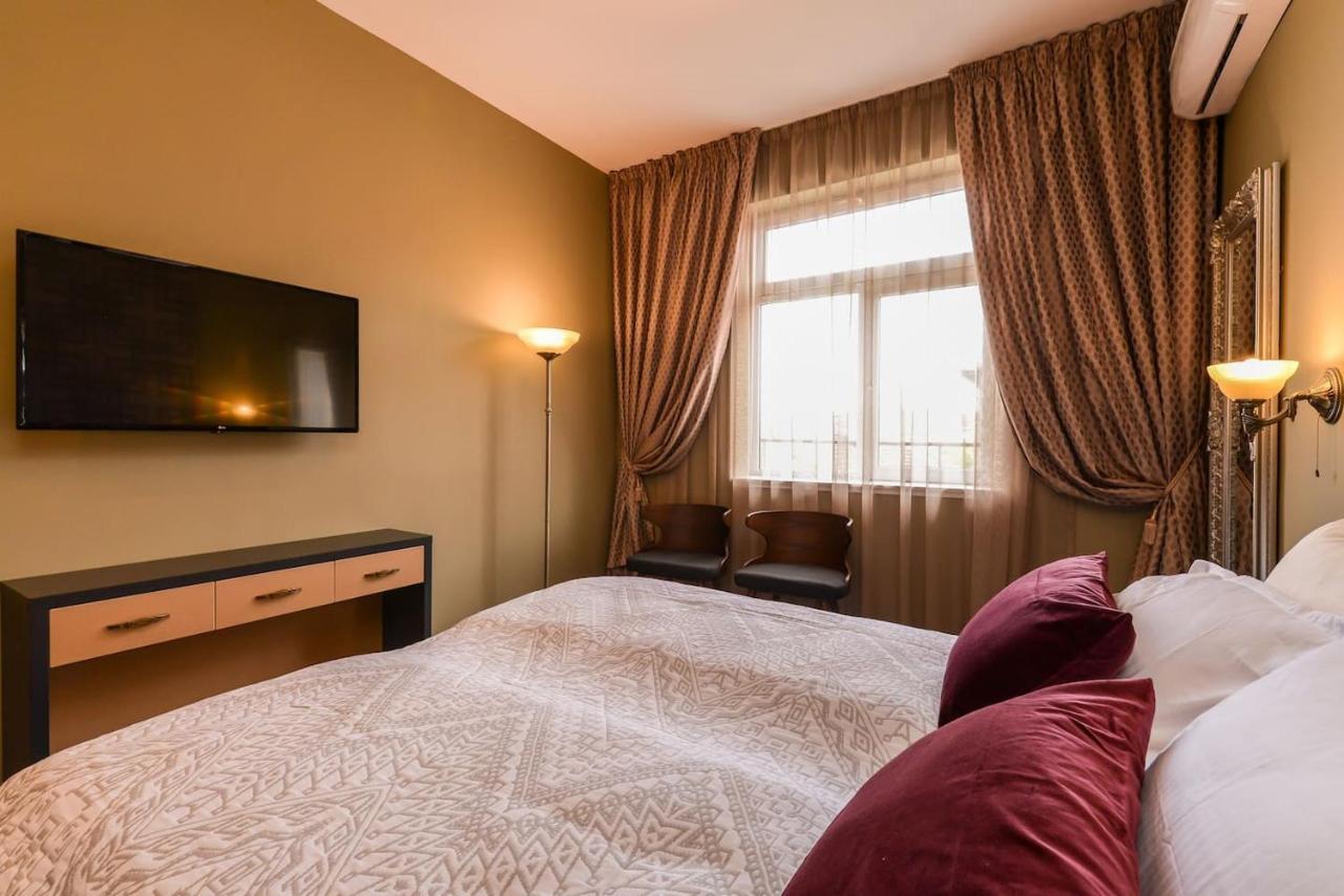 Sofia Dream Apartments - Jazzy Two Bedroom Suite By Flat Mаnager Dış mekan fotoğraf